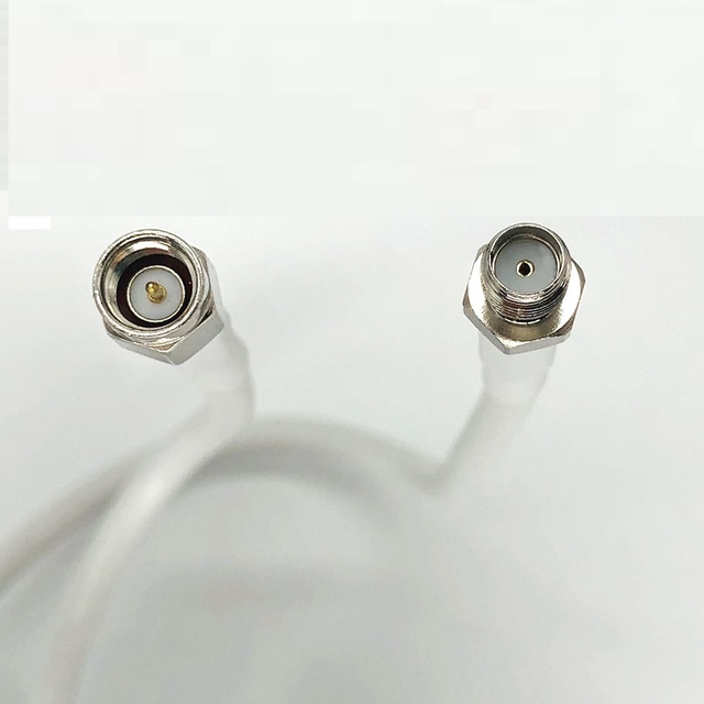 MiNi3D-FB SMA Plug To SMA Jack